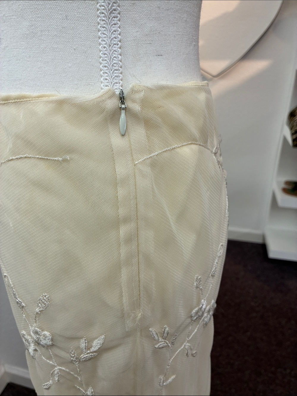 Ralph Lauren Purple Label Cream Silk Skirt Floral Embroidery Sheer Overlay 4 - Picture 3 of 9